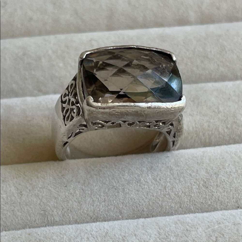 Elegant Silver Ring with Smoky Gemstone